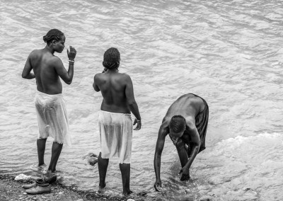 Bagno mattutino, Etiopia del sud, Andrea Mazzella, Serie Eti 2011/06